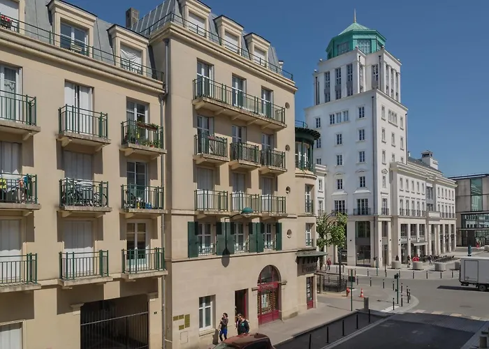Disney And Paris * Netflix * Parking * 6 Pers