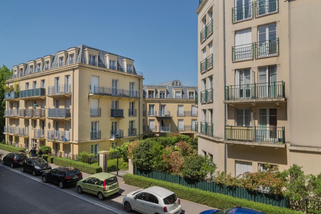 Apartment And Paris * Netflix * Parking * 6 Pers